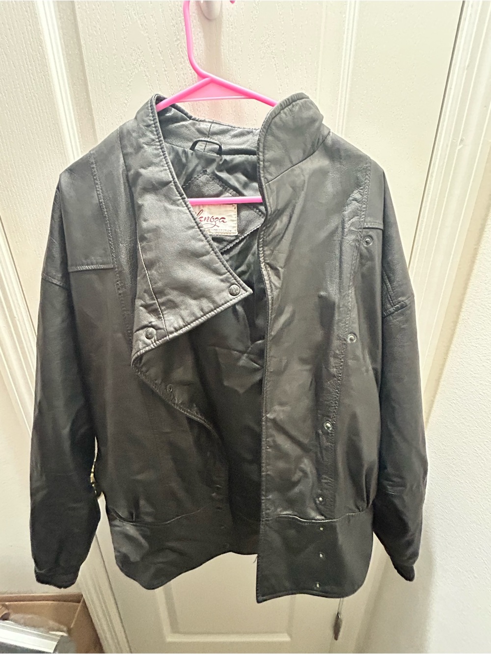Men's Black 100% Leather Jacket - Vintage Moto Style Size S buttons worn